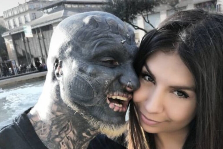 Man turns himself into a ‘black alien’, internet is amazed at his before and after pics