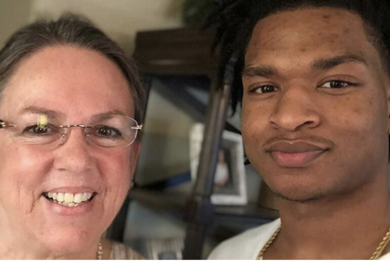 Grandma and stranger she accidentally texted in 2016 keep Thanksgiving tradition alive for 7th year in a row