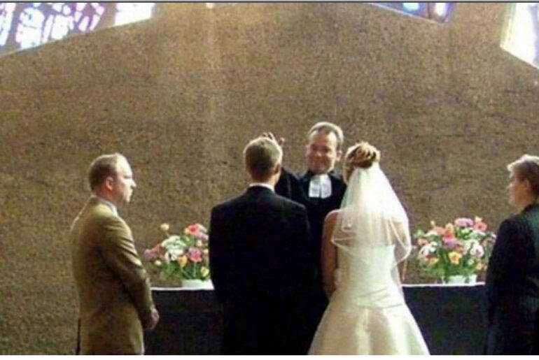 dad-s-new-wife-tries-to-ruin-the-whole-wedding-but-bride-s-mom-has-the