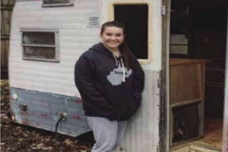 14-Year-Old Buys 1974 Camper and Renovates It, Leaving Me Speechless with One Glance Inside.