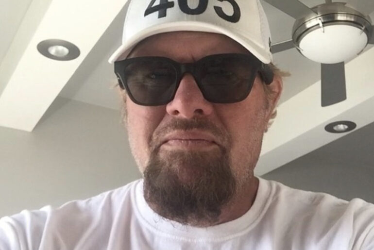 Fighting for his life, Toby Keith