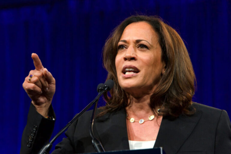 Body Language Expert Explains Kamala Harris’ ‘revealing Tell’ – Info Kosova