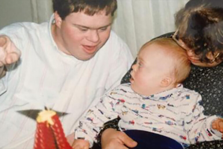 Couple with Down syndrome decide to have children, face criticism